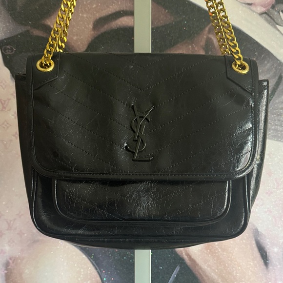 Saint Laurent Black Quilted Leather Shoulder Bag with Gold Chain. - Picture 2 of 16